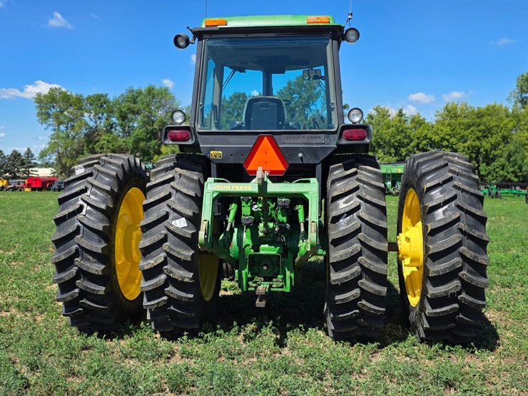john-deere-4455-image-18