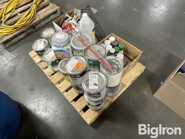 assorted-paints-&-tools-image-7