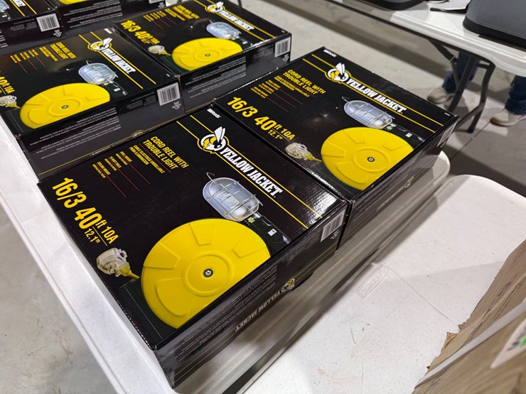#49807-•-lot-of-(2)-unused-yellow-jacket-10amp-cord-reel-w/trouble-lights-image-1
