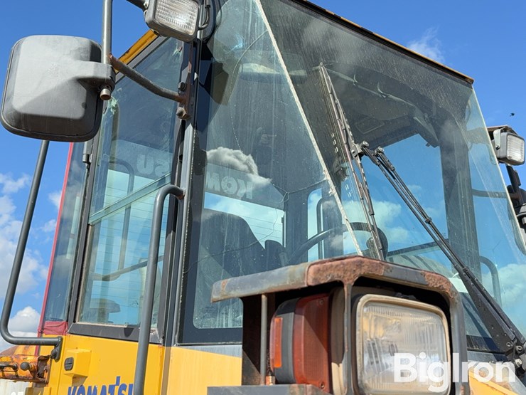 2005-komatsu-wa250-5l-image-17