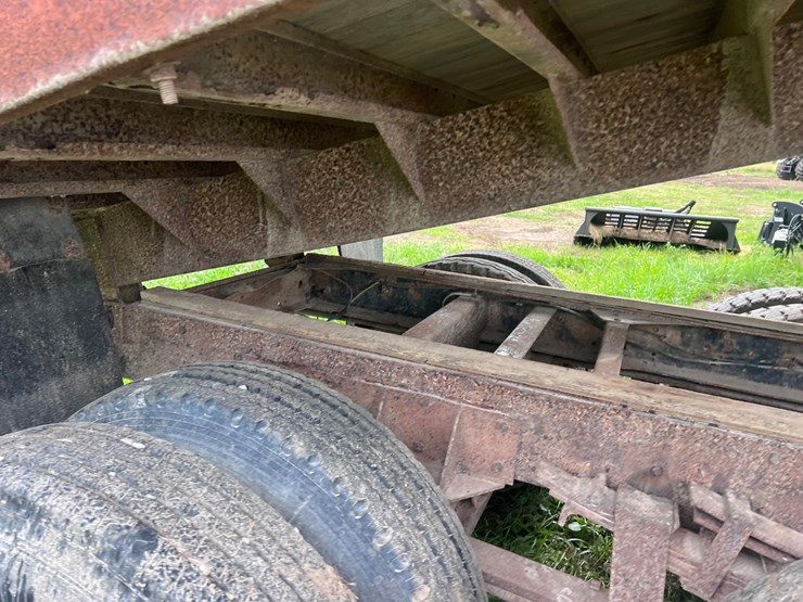 #2055-•-chevrolet-tandem-image-13