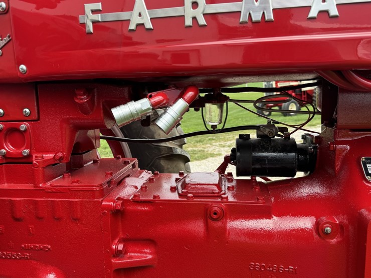1954-farmall-international-300-image-23
