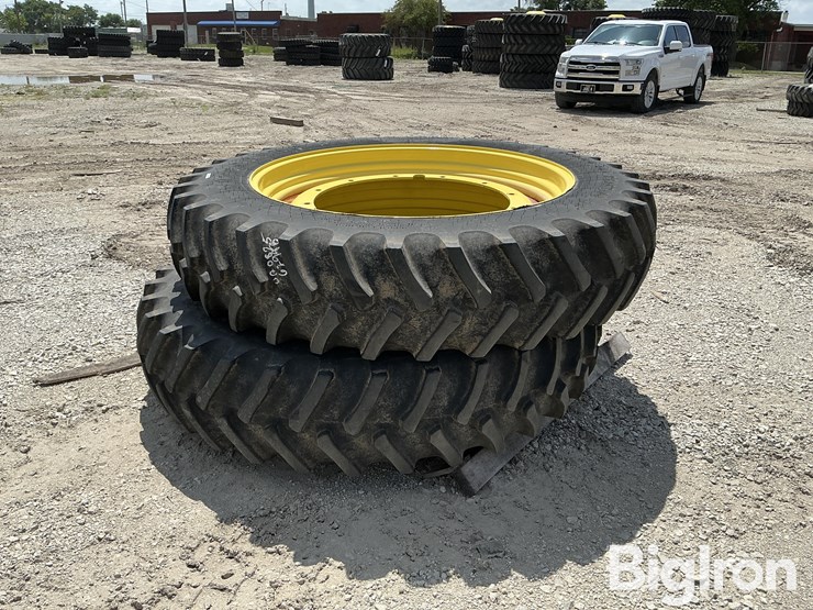 deere-tires-image-1