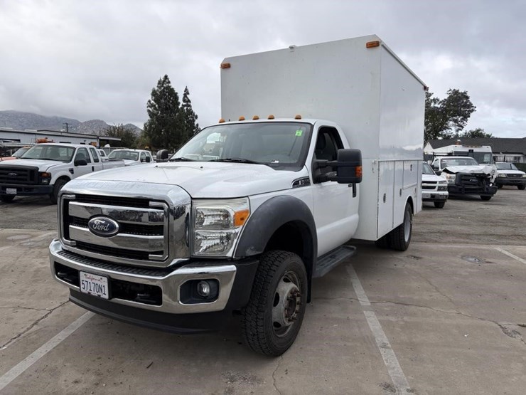 2012-ford-f550-image-1