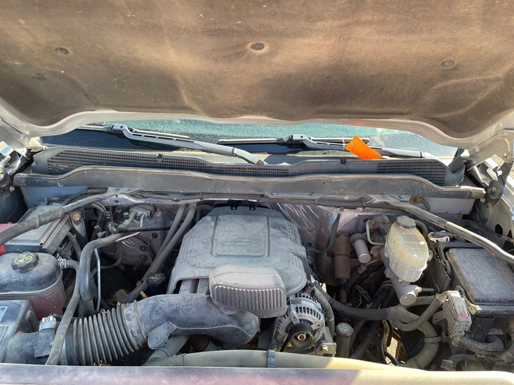 2015-chevrolet-2500-image-43