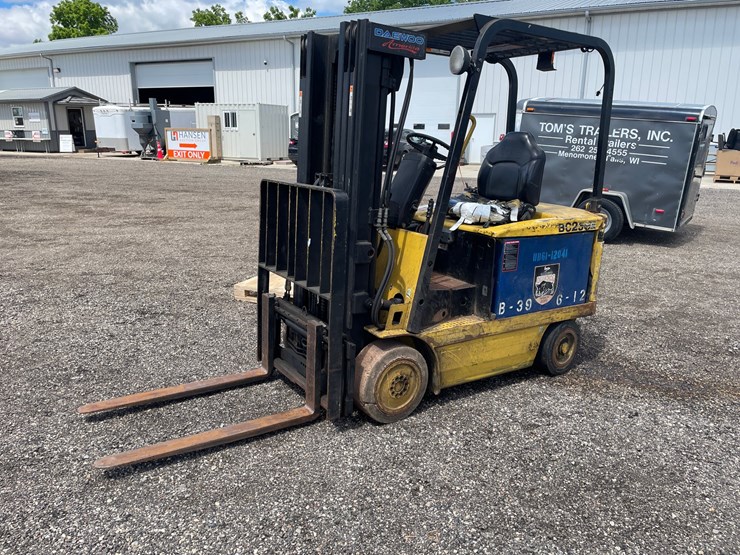 #2949-•-daewoo-electric-forklift-image-1