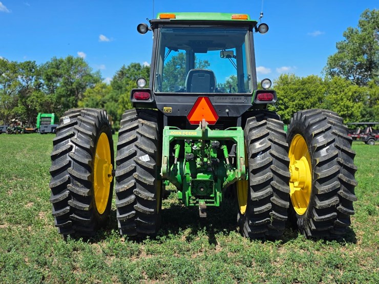 john-deere-4455-image-17