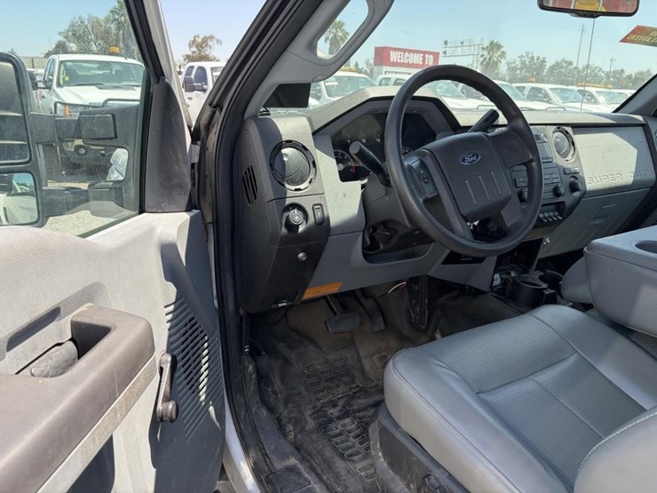 2013-ford-f250-image-13