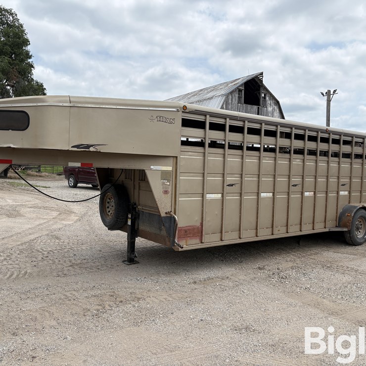 2002 TITAN TRAILER
