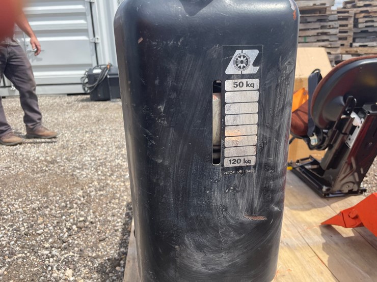 #2780-•-john-deere-seat-base-image-4