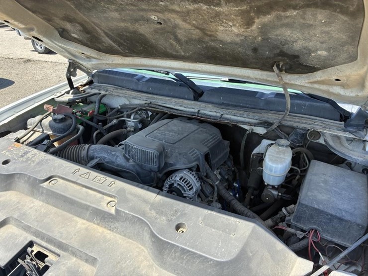 2011-chevrolet-2500hd-image-6