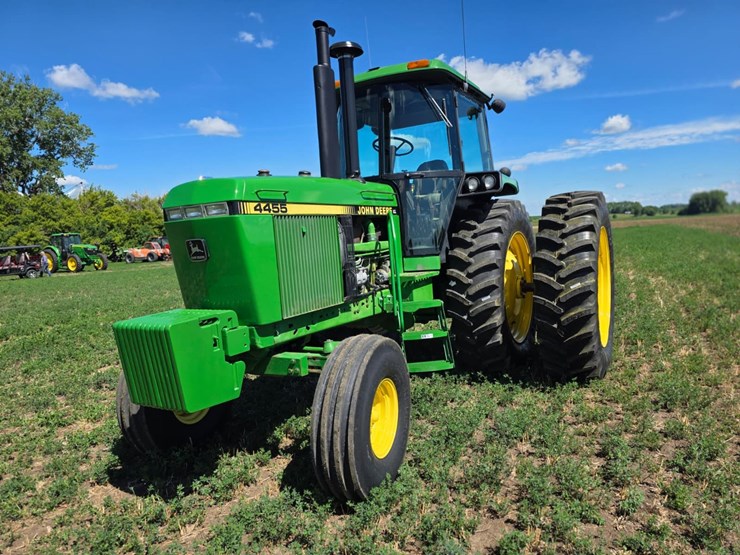 john-deere-4455-image-2