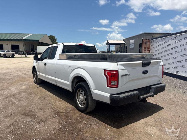 2016-ford-f150-image-4
