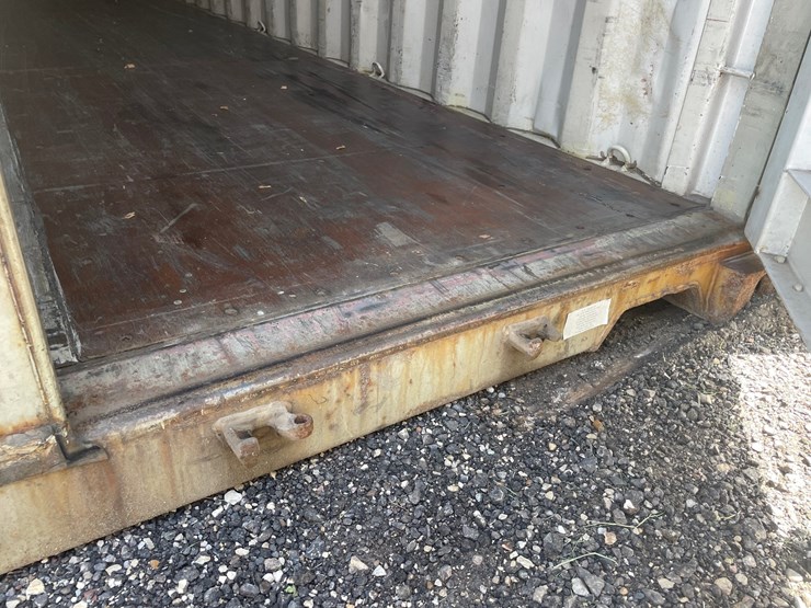 #2432-•-40'-standard-height-shipping-container-image-11