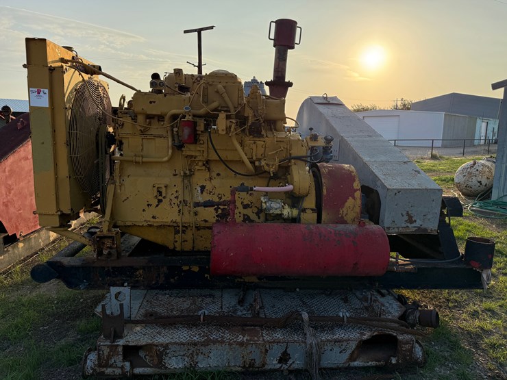 caterpillar-d353-image-5
