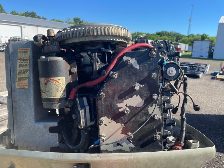 #2868-•-evinrude-70-hp-outboard-boat-motor-image-7