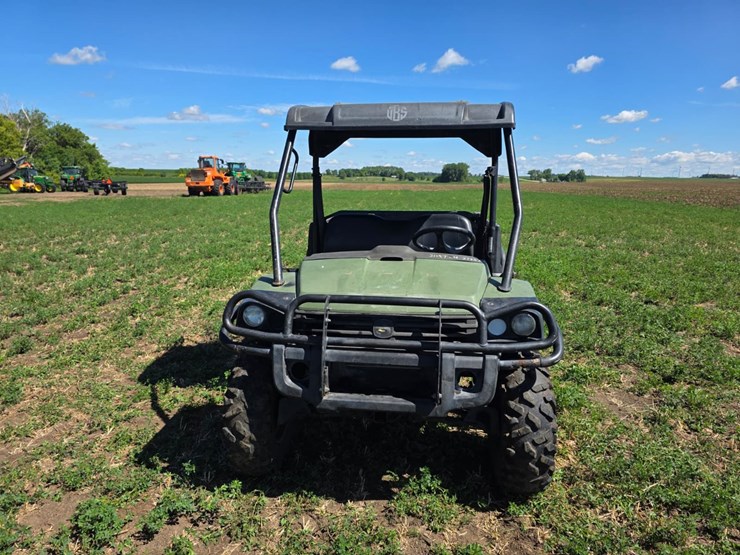 john-deere-gator-image-12