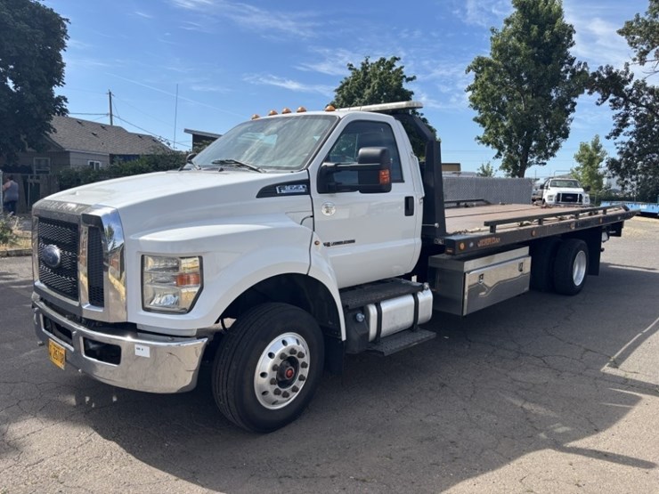 2016-ford-f650-sd-image-1