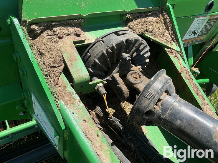 2007-john-deere-568-image-19