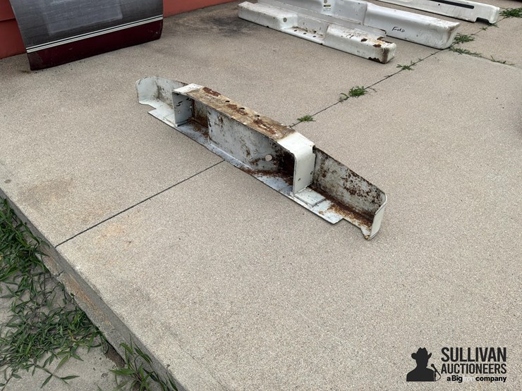 chevrolet-short-box-step-side-pickup-steel-bumper-image-5