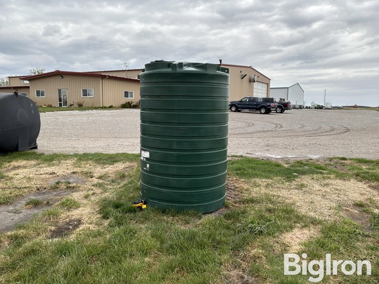 enduraplas-1100-gal-flat-bottom-tank-image-1