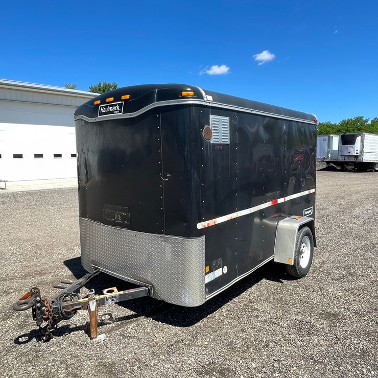 #2863 • 2004 Haulmark Single Axle Enclosed Trailer (Has WI TItle)