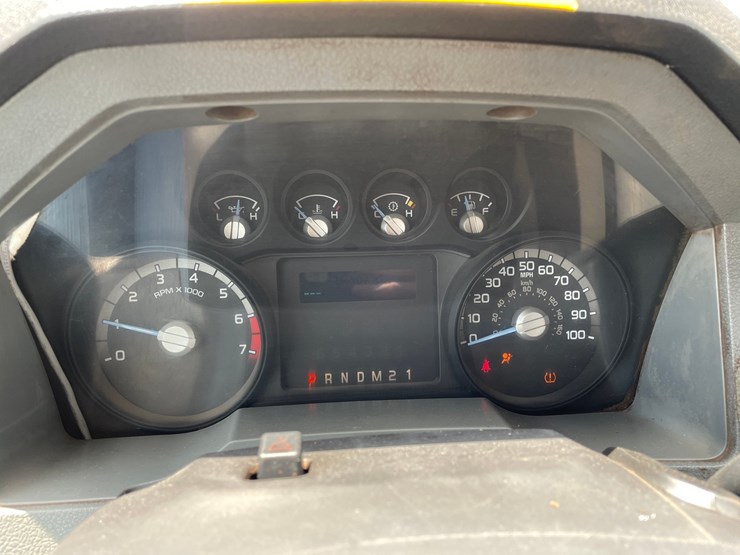 2013-ford-f250-xl-image-38