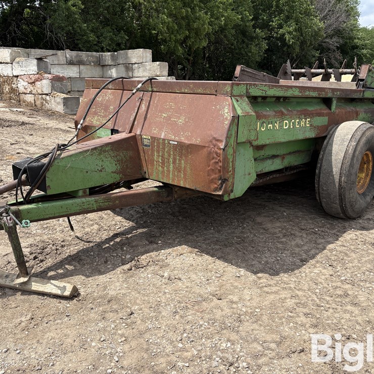 JOHN DEERE 660