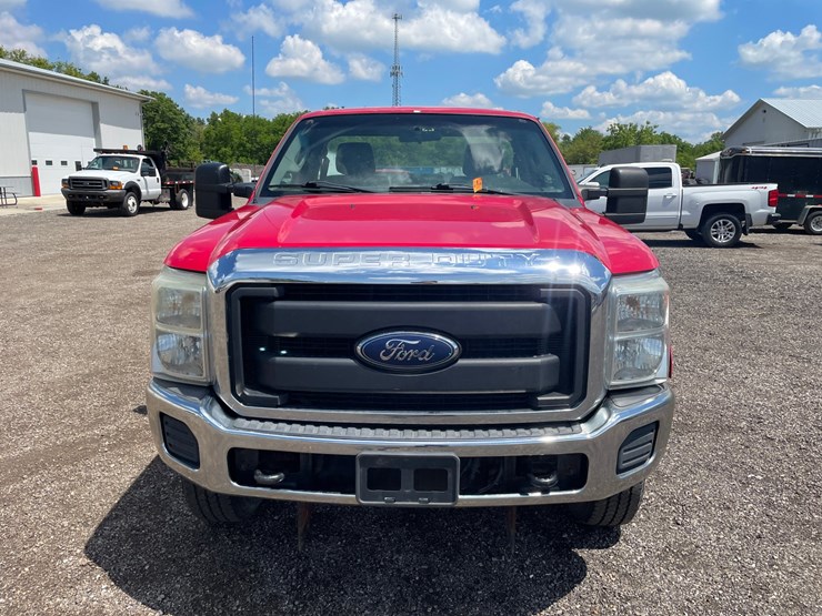2012-ford-f350-xl-image-2