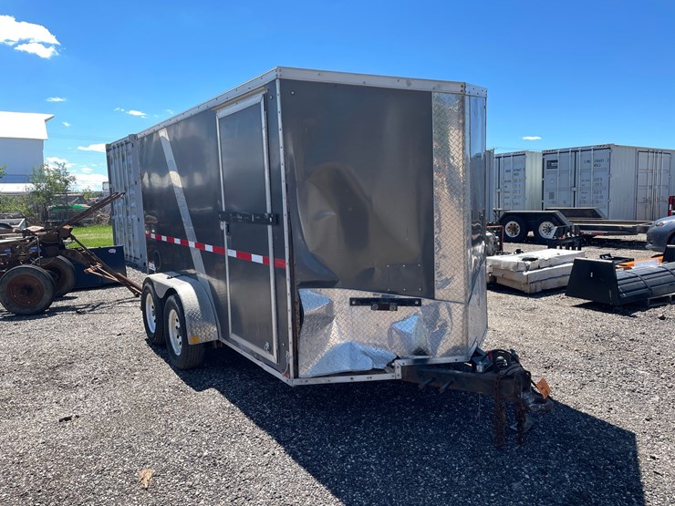 #2862-•-2017-pace-tandem-axle-enclosed-trailer-(has-wi-title)-image-3
