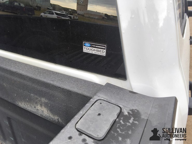 2020-ford-f350-image-14