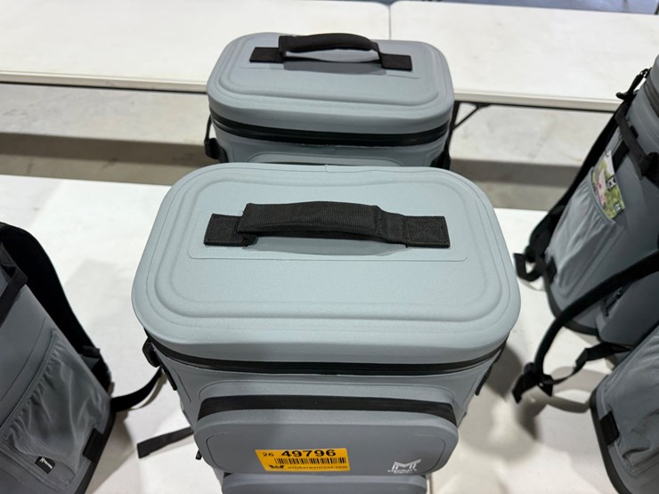 #49796-•-lot-of-(2)-unused-member-mark-backpack-coolers-image-8