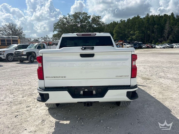 2022-chevrolet-silverado-1500-image-24