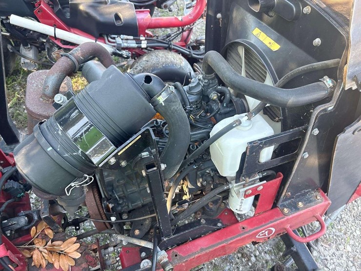 2012-toro-reelmaster-5510-commercial-reel-mower-image-12