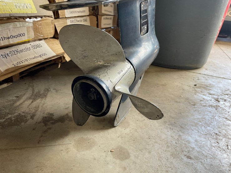 #2951-•-1988-evinrude-25hp-short-shaft-tiller-outboard-motor-image-3