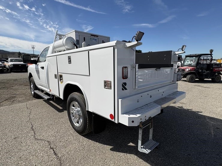 2024-dodge-2500-image-4