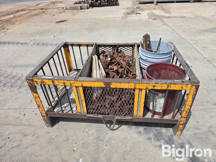 steel-crate-w/form-hardware-image-2