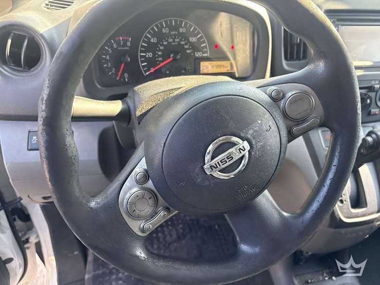 2016-nissan-nv200-image-11