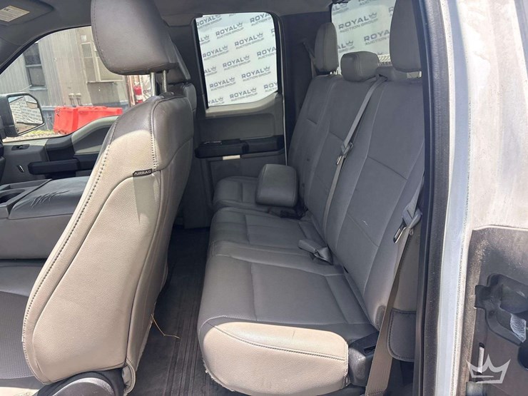 2016-ford-f150-image-17