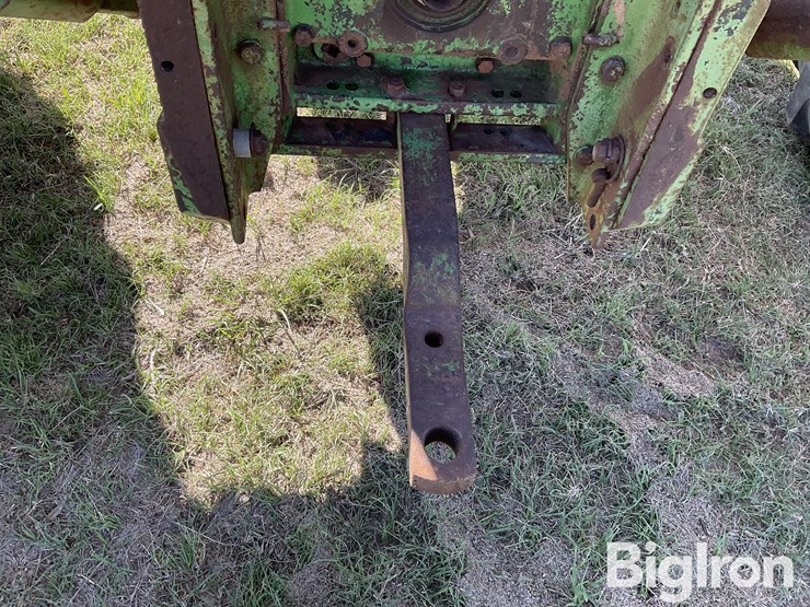 1962-john-deere-2010-image-9