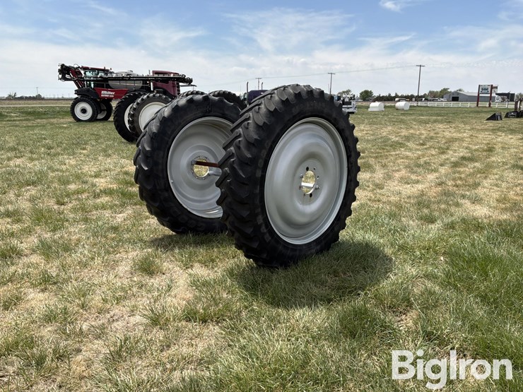 miller-sprayer-wheels-&-380/90r46-tires-image-5