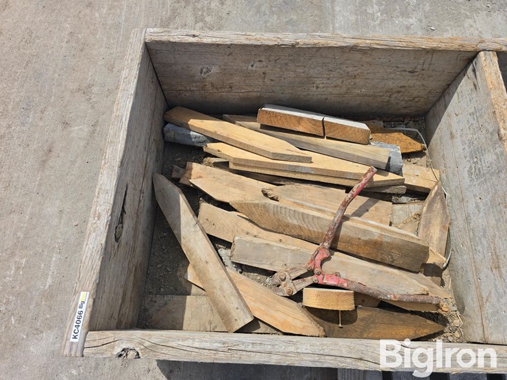 concrete-form-stakes-image-9