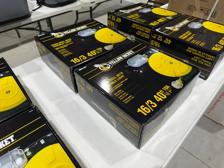 #49806-•-lot-of-(2)-unused-yellow-jacket-10amp-cord-reel-w/trouble-lights-image-1