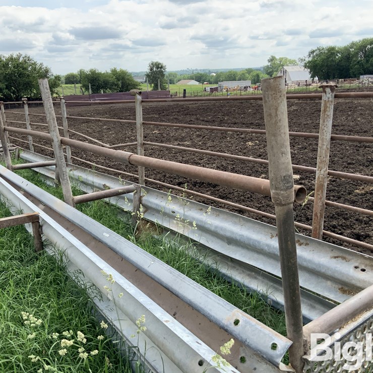 Bottomless Feed Bunk W/Neck Bar