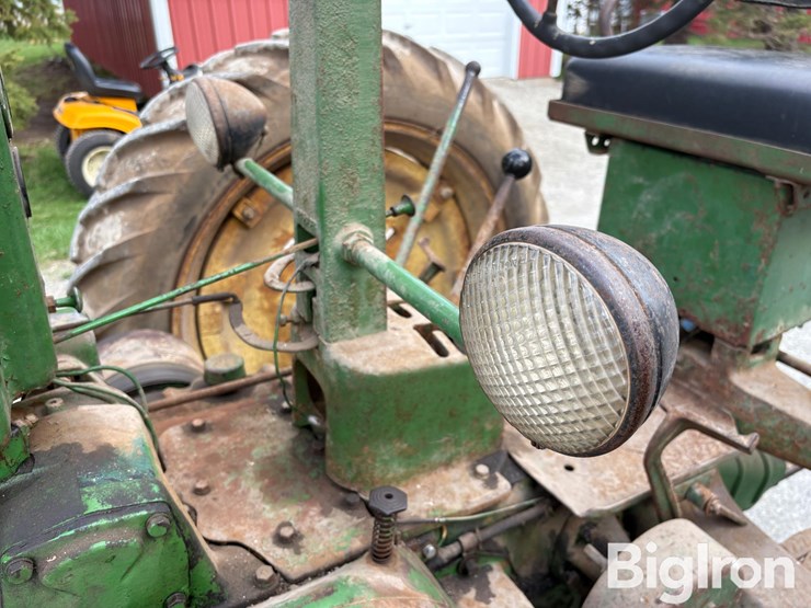 1949-john-deere-b-image-14