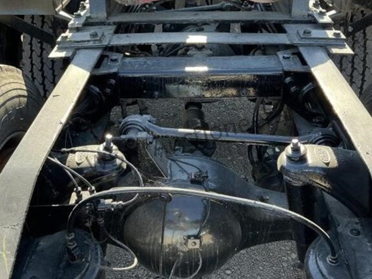 1998-peterbilt-379-image-10