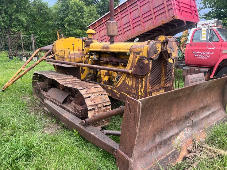 #2047-•-cat-dozer-image-3