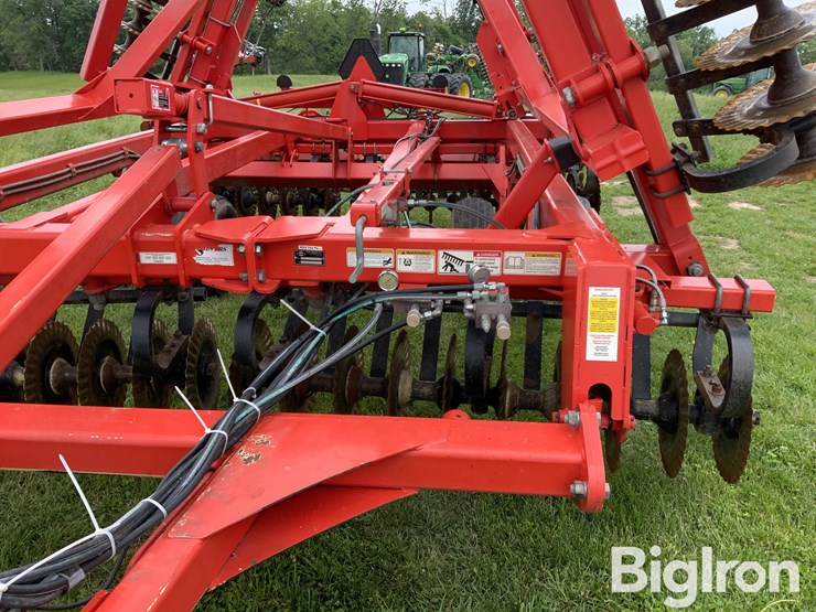 2013-kuhn-krause-excelerator-8000-image-14