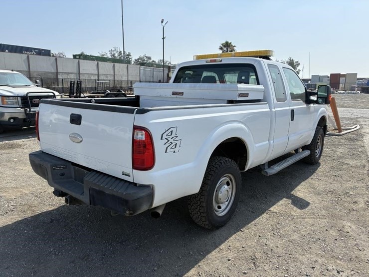2011-ford-f250-image-3