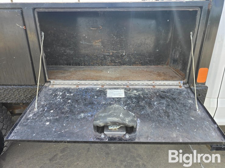 2019-ford-f550-xl-image-11
